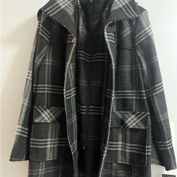 Plaid Women's Coat - Picture 3 of 10